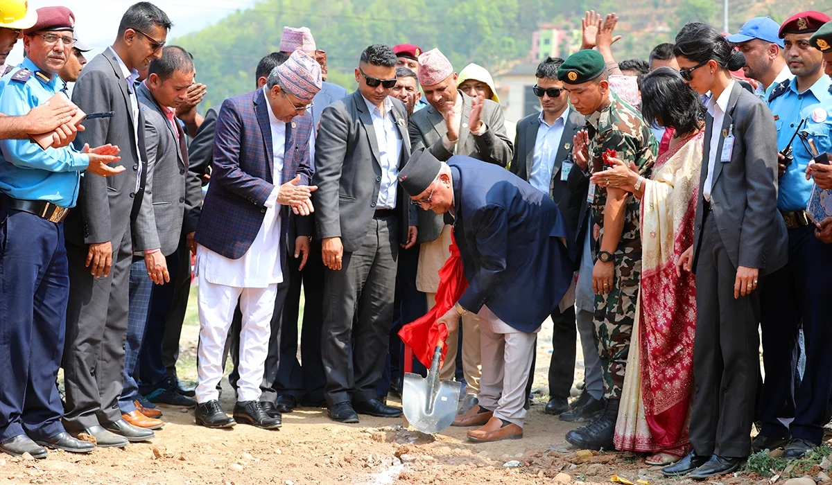 Laying a foundations stone for Mid Hill Information Super Highway (20 May 2019)