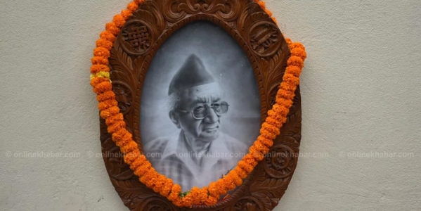 दीक्षितको निधनले प्रधानमन्त्री मर्माहत